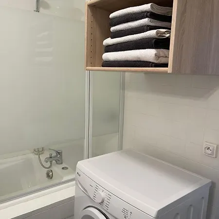 Appartement T4 70M2 - Meuble - Centre Ville - Proche Thermes Lons-le-Saunier Exterior photo